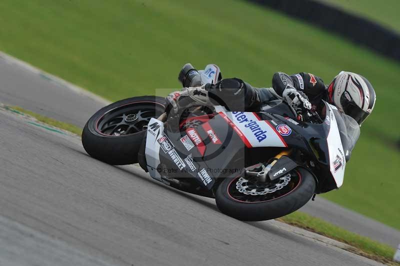 Motorcycle action photographs;anglesey circuit;anglesey trackday photographs;event digital images;eventdigitalimages;no limits trackday;oulton park circuit cheshire;peter wileman photography;trackday;trackday digital images;trackday photos;ty croes circuit wales