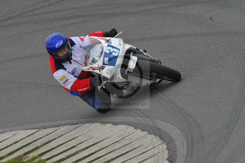 Motorcycle action photographs;anglesey circuit;anglesey trackday photographs;event digital images;eventdigitalimages;no limits trackday;oulton park circuit cheshire;peter wileman photography;trackday;trackday digital images;trackday photos;ty croes circuit wales