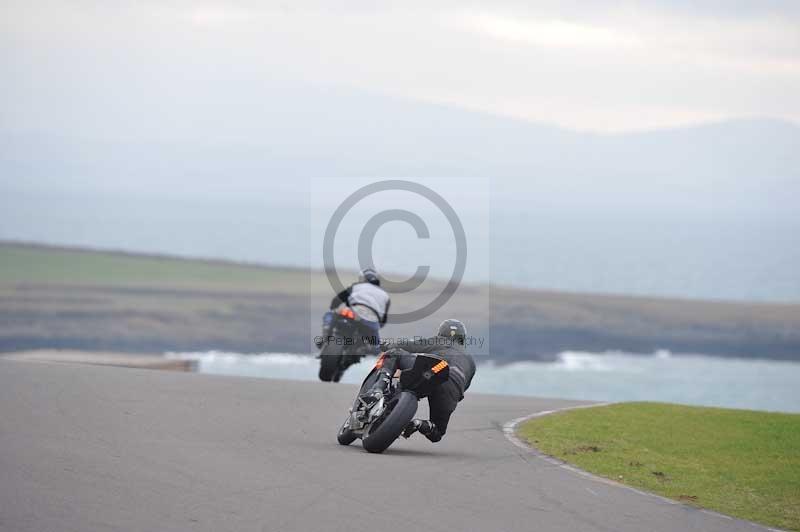 Motorcycle action photographs;anglesey circuit;anglesey trackday photographs;event digital images;eventdigitalimages;no limits trackday;oulton park circuit cheshire;peter wileman photography;trackday;trackday digital images;trackday photos;ty croes circuit wales