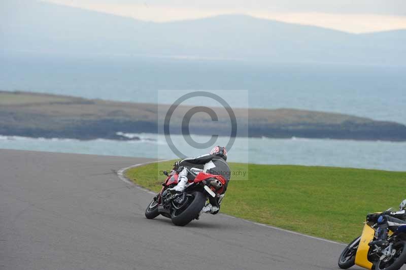 Motorcycle action photographs;anglesey circuit;anglesey trackday photographs;event digital images;eventdigitalimages;no limits trackday;oulton park circuit cheshire;peter wileman photography;trackday;trackday digital images;trackday photos;ty croes circuit wales