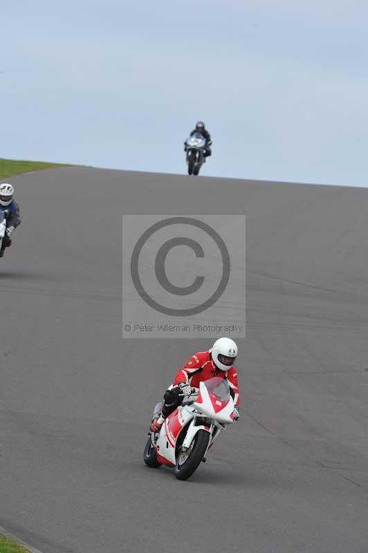 Motorcycle action photographs;anglesey circuit;anglesey trackday photographs;event digital images;eventdigitalimages;no limits trackday;oulton park circuit cheshire;peter wileman photography;trackday;trackday digital images;trackday photos;ty croes circuit wales