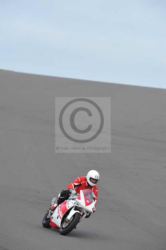 Motorcycle action photographs;anglesey circuit;anglesey trackday photographs;event digital images;eventdigitalimages;no limits trackday;oulton park circuit cheshire;peter wileman photography;trackday;trackday digital images;trackday photos;ty croes circuit wales