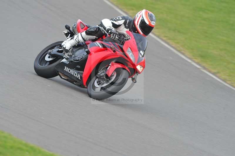 Motorcycle action photographs;anglesey circuit;anglesey trackday photographs;event digital images;eventdigitalimages;no limits trackday;oulton park circuit cheshire;peter wileman photography;trackday;trackday digital images;trackday photos;ty croes circuit wales