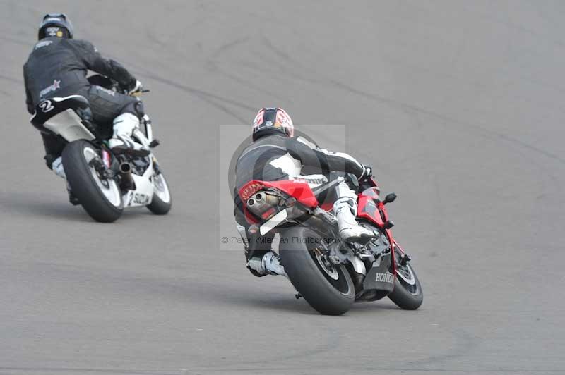 Motorcycle action photographs;anglesey circuit;anglesey trackday photographs;event digital images;eventdigitalimages;no limits trackday;oulton park circuit cheshire;peter wileman photography;trackday;trackday digital images;trackday photos;ty croes circuit wales