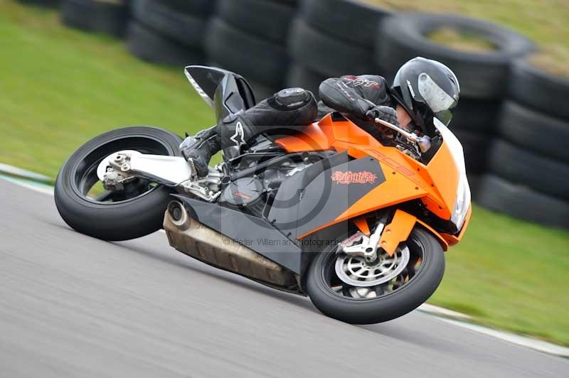 Motorcycle action photographs;anglesey circuit;anglesey trackday photographs;event digital images;eventdigitalimages;no limits trackday;oulton park circuit cheshire;peter wileman photography;trackday;trackday digital images;trackday photos;ty croes circuit wales