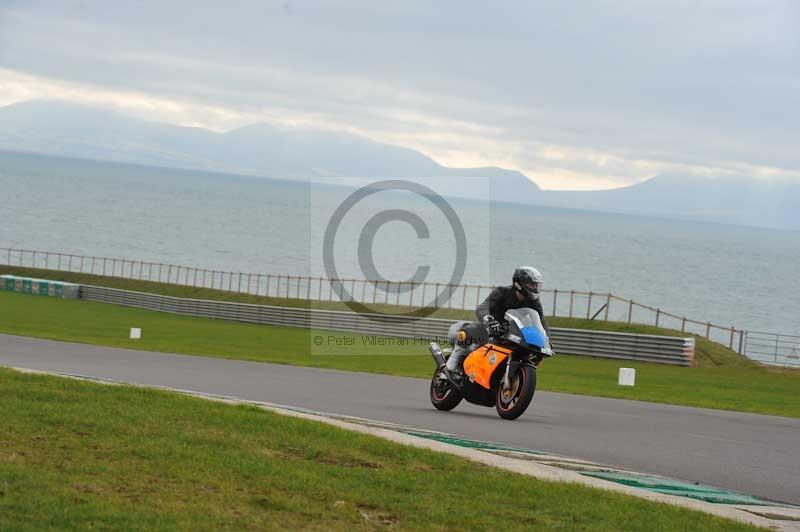 Motorcycle action photographs;anglesey circuit;anglesey trackday photographs;event digital images;eventdigitalimages;no limits trackday;oulton park circuit cheshire;peter wileman photography;trackday;trackday digital images;trackday photos;ty croes circuit wales