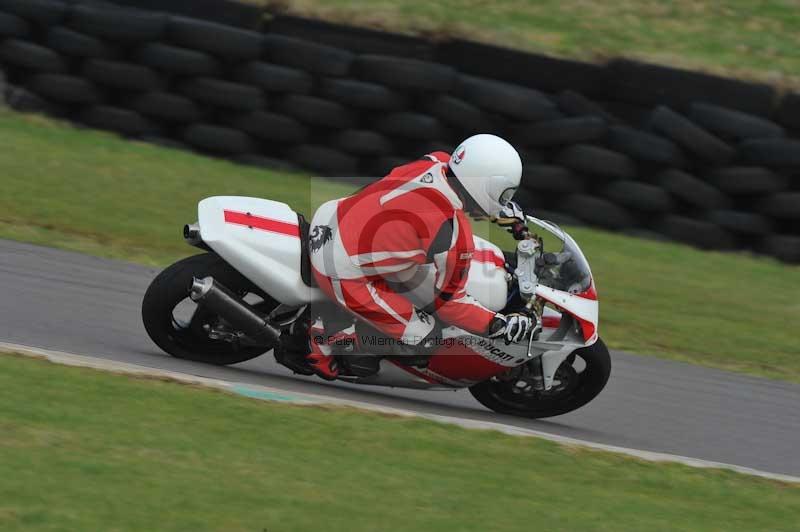 Motorcycle action photographs;anglesey circuit;anglesey trackday photographs;event digital images;eventdigitalimages;no limits trackday;oulton park circuit cheshire;peter wileman photography;trackday;trackday digital images;trackday photos;ty croes circuit wales
