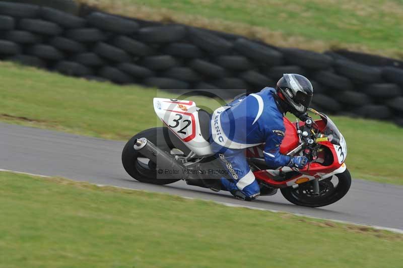 Motorcycle action photographs;anglesey circuit;anglesey trackday photographs;event digital images;eventdigitalimages;no limits trackday;oulton park circuit cheshire;peter wileman photography;trackday;trackday digital images;trackday photos;ty croes circuit wales