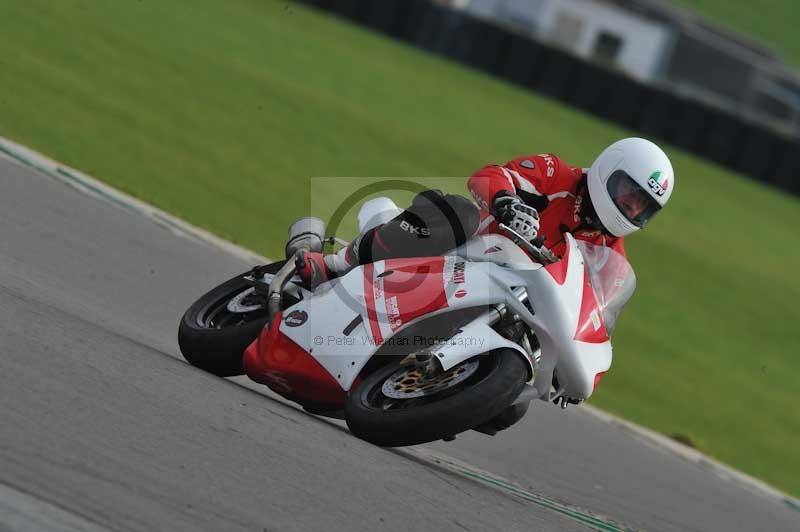 Motorcycle action photographs;anglesey circuit;anglesey trackday photographs;event digital images;eventdigitalimages;no limits trackday;oulton park circuit cheshire;peter wileman photography;trackday;trackday digital images;trackday photos;ty croes circuit wales