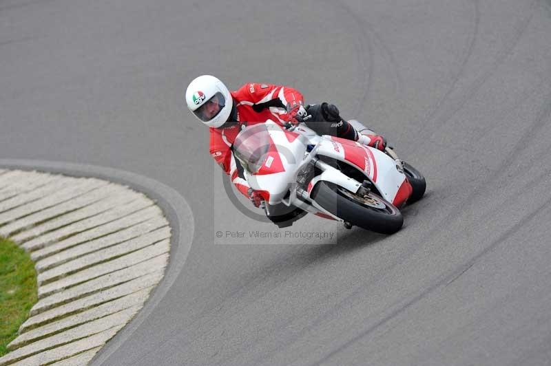 Motorcycle action photographs;anglesey circuit;anglesey trackday photographs;event digital images;eventdigitalimages;no limits trackday;oulton park circuit cheshire;peter wileman photography;trackday;trackday digital images;trackday photos;ty croes circuit wales