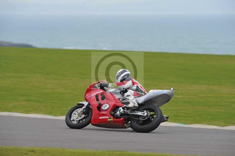 Motorcycle action photographs;anglesey circuit;anglesey trackday photographs;event digital images;eventdigitalimages;no limits trackday;oulton park circuit cheshire;peter wileman photography;trackday;trackday digital images;trackday photos;ty croes circuit wales
