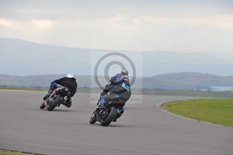 Motorcycle action photographs;anglesey circuit;anglesey trackday photographs;event digital images;eventdigitalimages;no limits trackday;oulton park circuit cheshire;peter wileman photography;trackday;trackday digital images;trackday photos;ty croes circuit wales