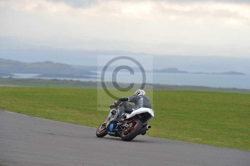 Motorcycle action photographs;anglesey circuit;anglesey trackday photographs;event digital images;eventdigitalimages;no limits trackday;oulton park circuit cheshire;peter wileman photography;trackday;trackday digital images;trackday photos;ty croes circuit wales