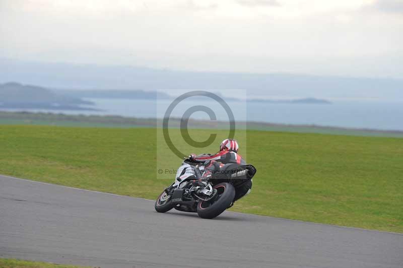 Motorcycle action photographs;anglesey circuit;anglesey trackday photographs;event digital images;eventdigitalimages;no limits trackday;oulton park circuit cheshire;peter wileman photography;trackday;trackday digital images;trackday photos;ty croes circuit wales