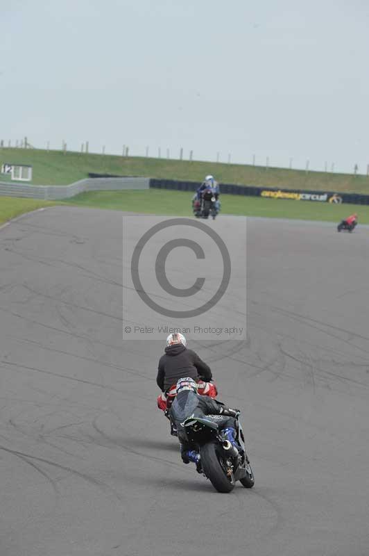 Motorcycle action photographs;anglesey circuit;anglesey trackday photographs;event digital images;eventdigitalimages;no limits trackday;oulton park circuit cheshire;peter wileman photography;trackday;trackday digital images;trackday photos;ty croes circuit wales