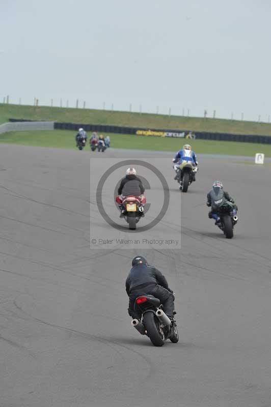 Motorcycle action photographs;anglesey circuit;anglesey trackday photographs;event digital images;eventdigitalimages;no limits trackday;oulton park circuit cheshire;peter wileman photography;trackday;trackday digital images;trackday photos;ty croes circuit wales