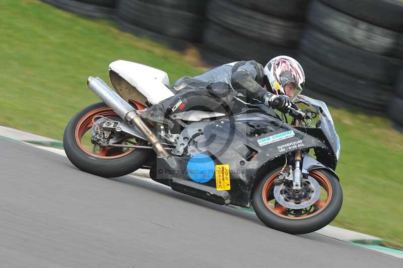 Motorcycle action photographs;anglesey circuit;anglesey trackday photographs;event digital images;eventdigitalimages;no limits trackday;oulton park circuit cheshire;peter wileman photography;trackday;trackday digital images;trackday photos;ty croes circuit wales