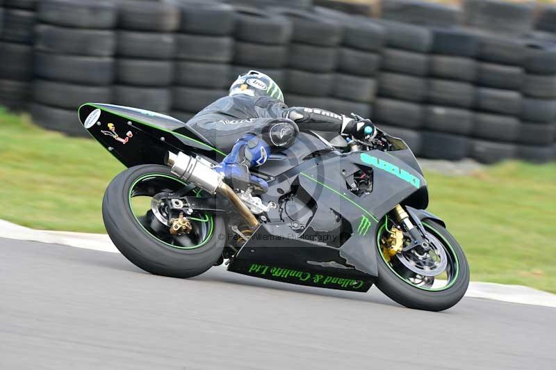 Motorcycle action photographs;anglesey circuit;anglesey trackday photographs;event digital images;eventdigitalimages;no limits trackday;oulton park circuit cheshire;peter wileman photography;trackday;trackday digital images;trackday photos;ty croes circuit wales