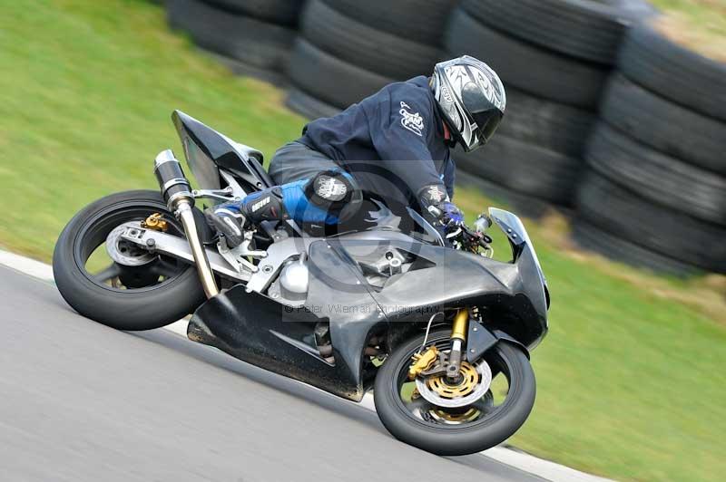 Motorcycle action photographs;anglesey circuit;anglesey trackday photographs;event digital images;eventdigitalimages;no limits trackday;oulton park circuit cheshire;peter wileman photography;trackday;trackday digital images;trackday photos;ty croes circuit wales