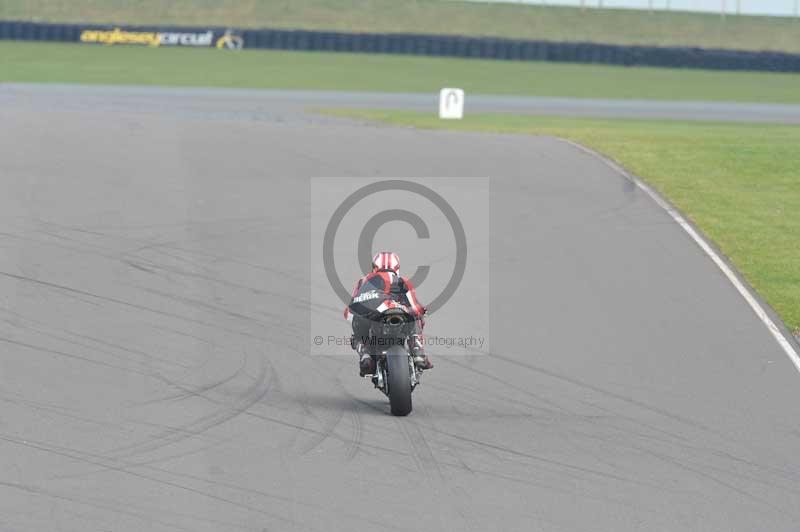 Motorcycle action photographs;anglesey circuit;anglesey trackday photographs;event digital images;eventdigitalimages;no limits trackday;oulton park circuit cheshire;peter wileman photography;trackday;trackday digital images;trackday photos;ty croes circuit wales