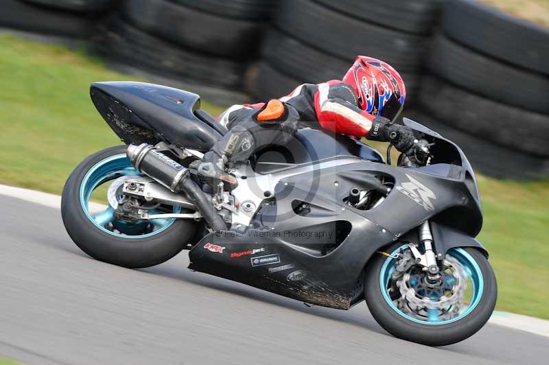 Motorcycle action photographs;anglesey circuit;anglesey trackday photographs;event digital images;eventdigitalimages;no limits trackday;oulton park circuit cheshire;peter wileman photography;trackday;trackday digital images;trackday photos;ty croes circuit wales