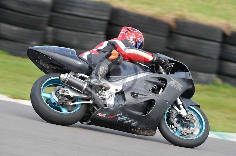 Motorcycle action photographs;anglesey circuit;anglesey trackday photographs;event digital images;eventdigitalimages;no limits trackday;oulton park circuit cheshire;peter wileman photography;trackday;trackday digital images;trackday photos;ty croes circuit wales