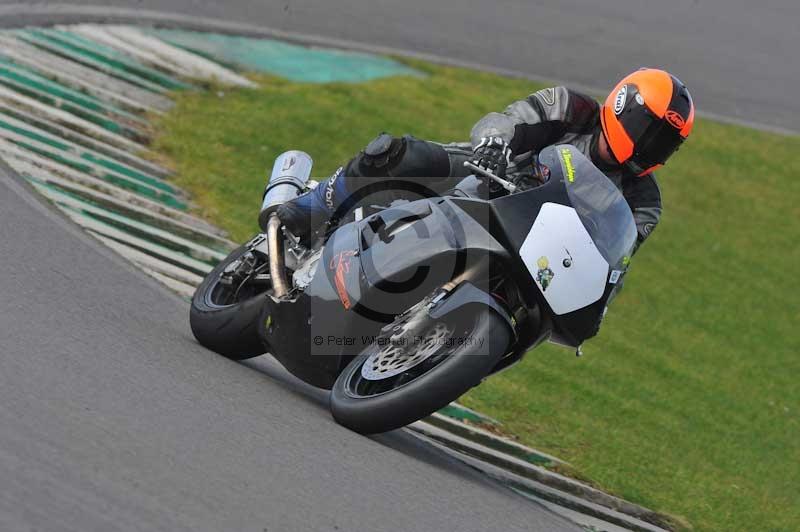 Motorcycle action photographs;anglesey circuit;anglesey trackday photographs;event digital images;eventdigitalimages;no limits trackday;oulton park circuit cheshire;peter wileman photography;trackday;trackday digital images;trackday photos;ty croes circuit wales
