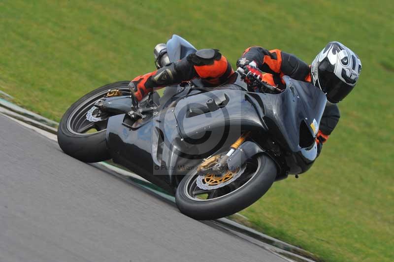 Motorcycle action photographs;anglesey circuit;anglesey trackday photographs;event digital images;eventdigitalimages;no limits trackday;oulton park circuit cheshire;peter wileman photography;trackday;trackday digital images;trackday photos;ty croes circuit wales