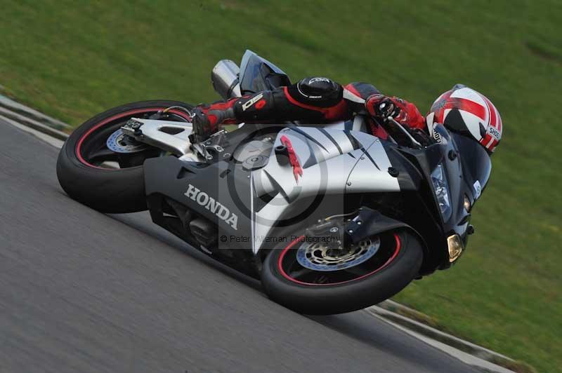 Motorcycle action photographs;anglesey circuit;anglesey trackday photographs;event digital images;eventdigitalimages;no limits trackday;oulton park circuit cheshire;peter wileman photography;trackday;trackday digital images;trackday photos;ty croes circuit wales