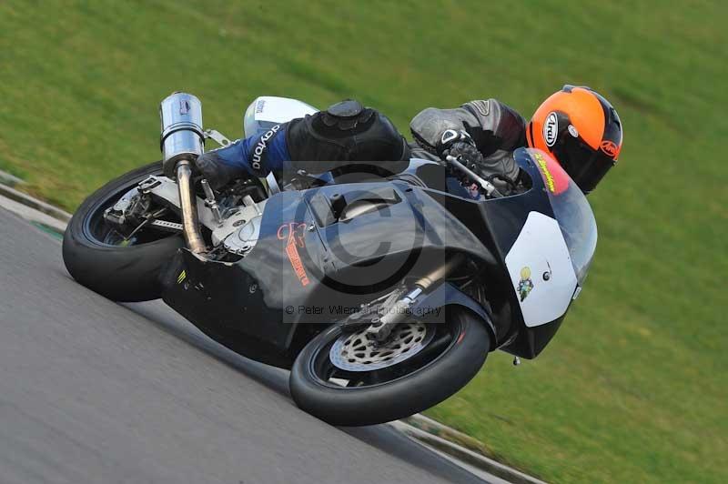 Motorcycle action photographs;anglesey circuit;anglesey trackday photographs;event digital images;eventdigitalimages;no limits trackday;oulton park circuit cheshire;peter wileman photography;trackday;trackday digital images;trackday photos;ty croes circuit wales