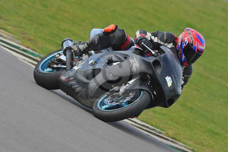 Motorcycle action photographs;anglesey circuit;anglesey trackday photographs;event digital images;eventdigitalimages;no limits trackday;oulton park circuit cheshire;peter wileman photography;trackday;trackday digital images;trackday photos;ty croes circuit wales