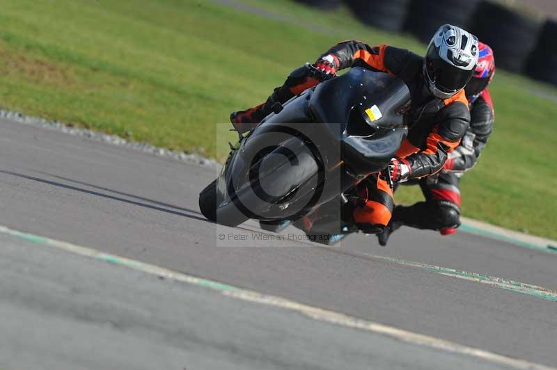 Motorcycle action photographs;anglesey circuit;anglesey trackday photographs;event digital images;eventdigitalimages;no limits trackday;oulton park circuit cheshire;peter wileman photography;trackday;trackday digital images;trackday photos;ty croes circuit wales