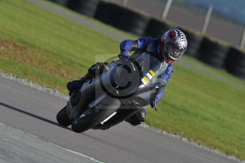 Motorcycle action photographs;anglesey circuit;anglesey trackday photographs;event digital images;eventdigitalimages;no limits trackday;oulton park circuit cheshire;peter wileman photography;trackday;trackday digital images;trackday photos;ty croes circuit wales