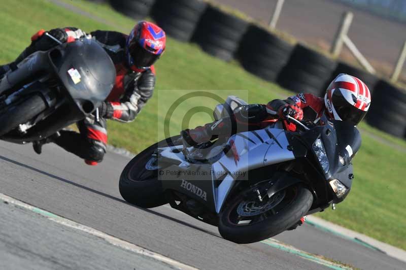 Motorcycle action photographs;anglesey circuit;anglesey trackday photographs;event digital images;eventdigitalimages;no limits trackday;oulton park circuit cheshire;peter wileman photography;trackday;trackday digital images;trackday photos;ty croes circuit wales