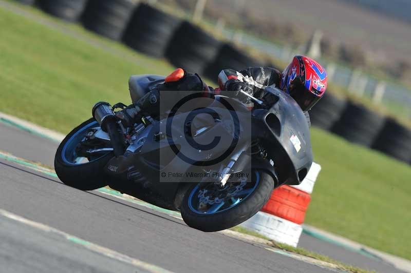 Motorcycle action photographs;anglesey circuit;anglesey trackday photographs;event digital images;eventdigitalimages;no limits trackday;oulton park circuit cheshire;peter wileman photography;trackday;trackday digital images;trackday photos;ty croes circuit wales