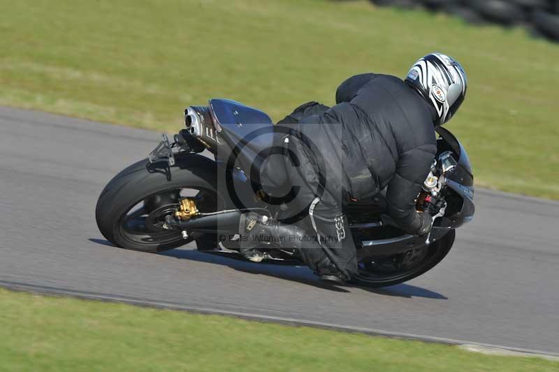 Motorcycle action photographs;anglesey circuit;anglesey trackday photographs;event digital images;eventdigitalimages;no limits trackday;oulton park circuit cheshire;peter wileman photography;trackday;trackday digital images;trackday photos;ty croes circuit wales