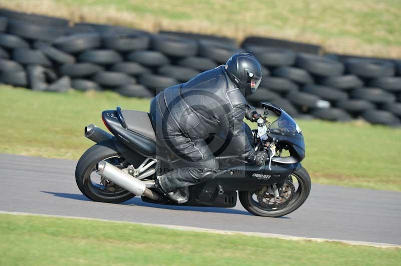 Motorcycle action photographs;anglesey circuit;anglesey trackday photographs;event digital images;eventdigitalimages;no limits trackday;oulton park circuit cheshire;peter wileman photography;trackday;trackday digital images;trackday photos;ty croes circuit wales