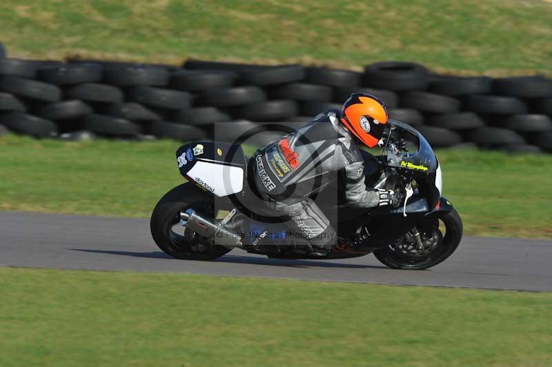 Motorcycle action photographs;anglesey circuit;anglesey trackday photographs;event digital images;eventdigitalimages;no limits trackday;oulton park circuit cheshire;peter wileman photography;trackday;trackday digital images;trackday photos;ty croes circuit wales