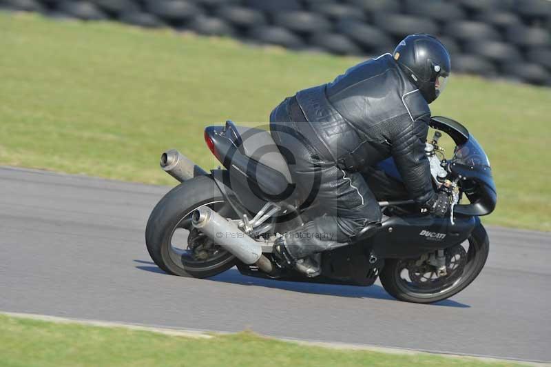 Motorcycle action photographs;anglesey circuit;anglesey trackday photographs;event digital images;eventdigitalimages;no limits trackday;oulton park circuit cheshire;peter wileman photography;trackday;trackday digital images;trackday photos;ty croes circuit wales