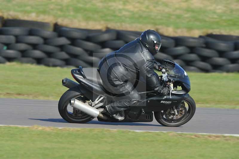 Motorcycle action photographs;anglesey circuit;anglesey trackday photographs;event digital images;eventdigitalimages;no limits trackday;oulton park circuit cheshire;peter wileman photography;trackday;trackday digital images;trackday photos;ty croes circuit wales