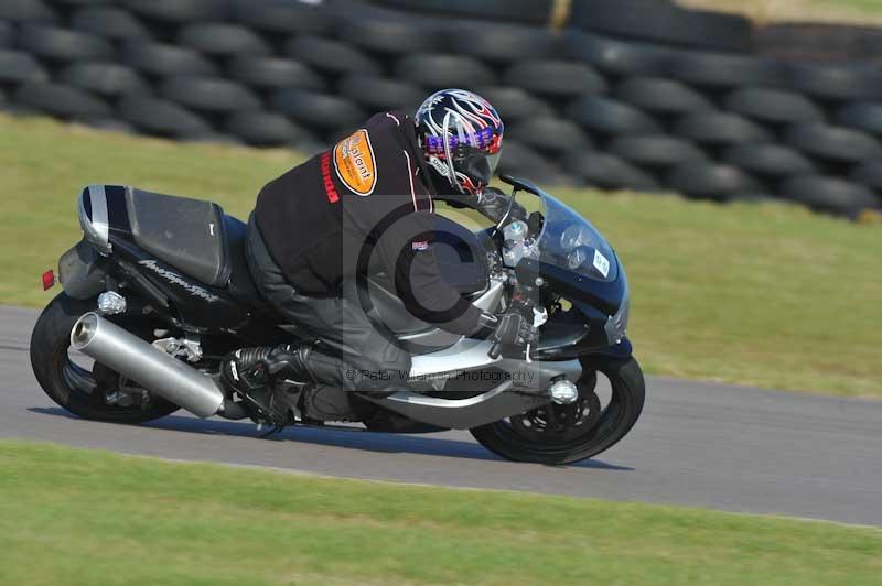Motorcycle action photographs;anglesey circuit;anglesey trackday photographs;event digital images;eventdigitalimages;no limits trackday;oulton park circuit cheshire;peter wileman photography;trackday;trackday digital images;trackday photos;ty croes circuit wales