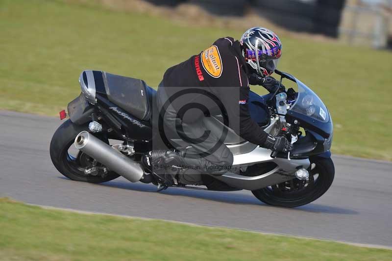 Motorcycle action photographs;anglesey circuit;anglesey trackday photographs;event digital images;eventdigitalimages;no limits trackday;oulton park circuit cheshire;peter wileman photography;trackday;trackday digital images;trackday photos;ty croes circuit wales