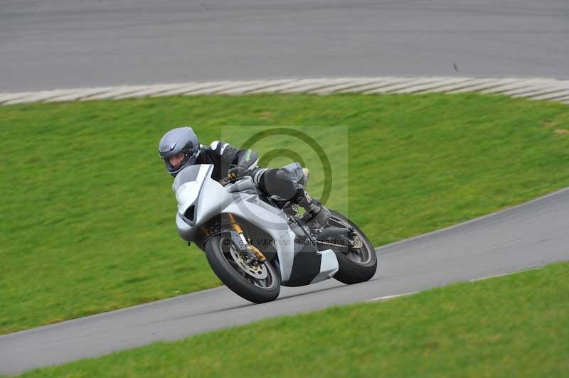 Motorcycle action photographs;anglesey circuit;anglesey trackday photographs;event digital images;eventdigitalimages;no limits trackday;oulton park circuit cheshire;peter wileman photography;trackday;trackday digital images;trackday photos;ty croes circuit wales