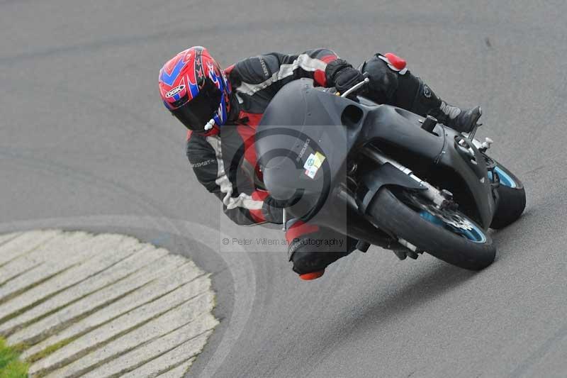 Motorcycle action photographs;anglesey circuit;anglesey trackday photographs;event digital images;eventdigitalimages;no limits trackday;oulton park circuit cheshire;peter wileman photography;trackday;trackday digital images;trackday photos;ty croes circuit wales