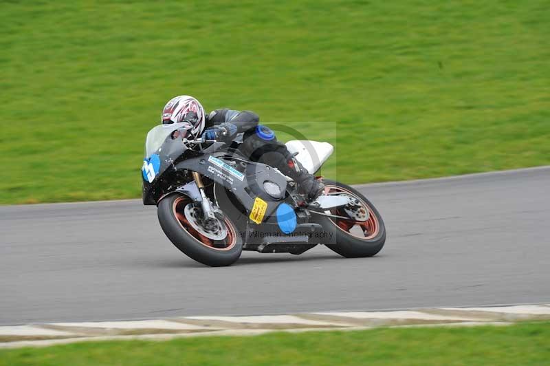 Motorcycle action photographs;anglesey circuit;anglesey trackday photographs;event digital images;eventdigitalimages;no limits trackday;oulton park circuit cheshire;peter wileman photography;trackday;trackday digital images;trackday photos;ty croes circuit wales