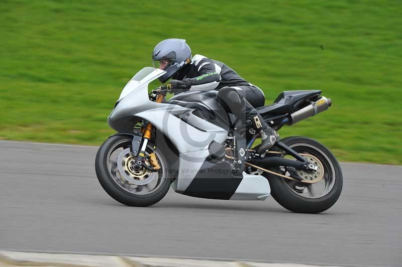 Motorcycle action photographs;anglesey circuit;anglesey trackday photographs;event digital images;eventdigitalimages;no limits trackday;oulton park circuit cheshire;peter wileman photography;trackday;trackday digital images;trackday photos;ty croes circuit wales