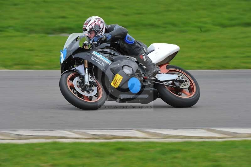 Motorcycle action photographs;anglesey circuit;anglesey trackday photographs;event digital images;eventdigitalimages;no limits trackday;oulton park circuit cheshire;peter wileman photography;trackday;trackday digital images;trackday photos;ty croes circuit wales