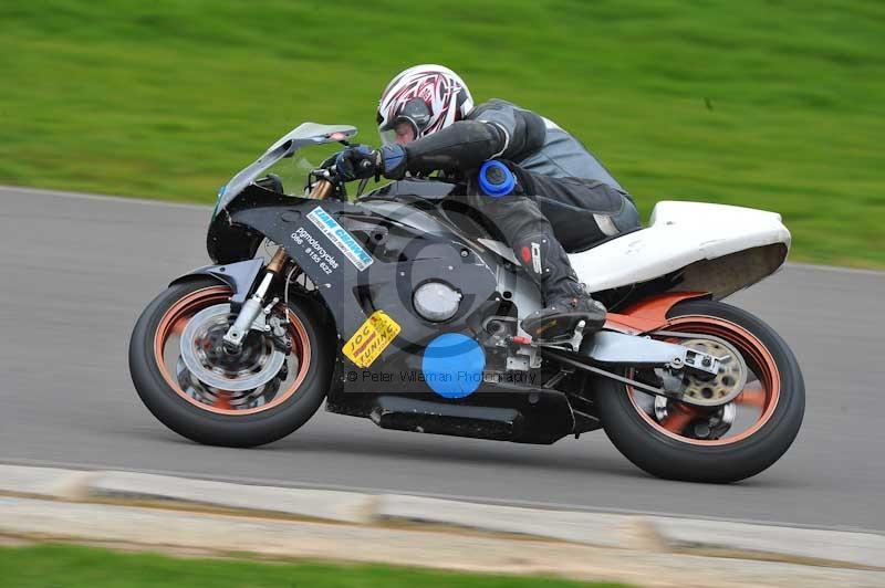 Motorcycle action photographs;anglesey circuit;anglesey trackday photographs;event digital images;eventdigitalimages;no limits trackday;oulton park circuit cheshire;peter wileman photography;trackday;trackday digital images;trackday photos;ty croes circuit wales