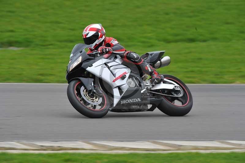 Motorcycle action photographs;anglesey circuit;anglesey trackday photographs;event digital images;eventdigitalimages;no limits trackday;oulton park circuit cheshire;peter wileman photography;trackday;trackday digital images;trackday photos;ty croes circuit wales