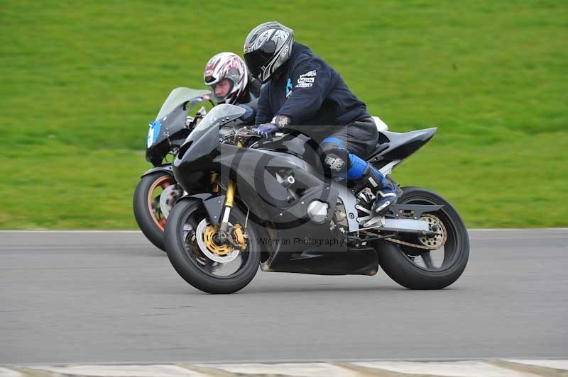 Motorcycle action photographs;anglesey circuit;anglesey trackday photographs;event digital images;eventdigitalimages;no limits trackday;oulton park circuit cheshire;peter wileman photography;trackday;trackday digital images;trackday photos;ty croes circuit wales